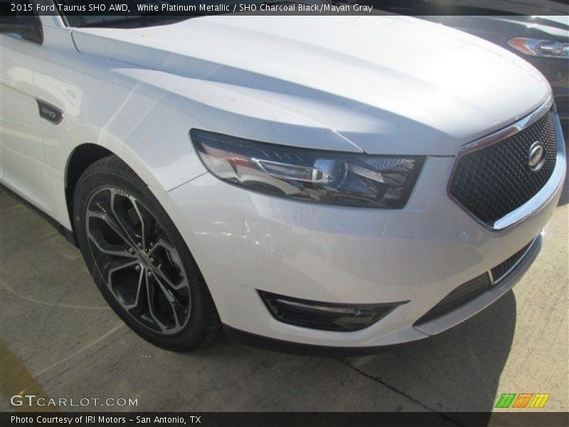White Platinum Metallic / SHO Charcoal Black/Mayan Gray 2015 Ford Taurus SHO AWD