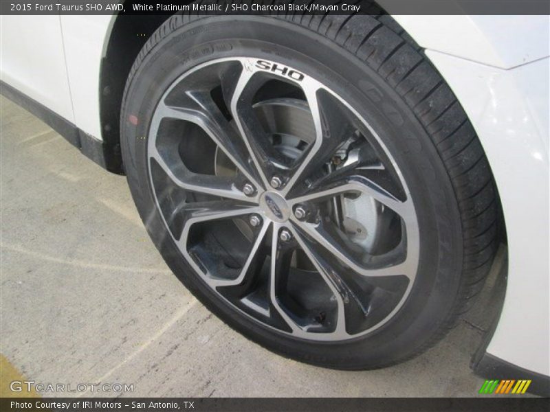 White Platinum Metallic / SHO Charcoal Black/Mayan Gray 2015 Ford Taurus SHO AWD