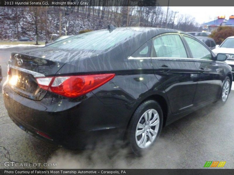 Midnight Black / Gray 2013 Hyundai Sonata GLS