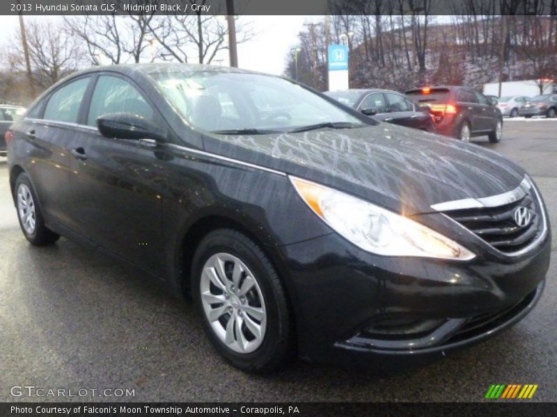 Midnight Black / Gray 2013 Hyundai Sonata GLS