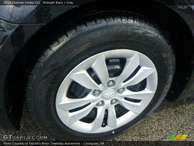 Midnight Black / Gray 2013 Hyundai Sonata GLS