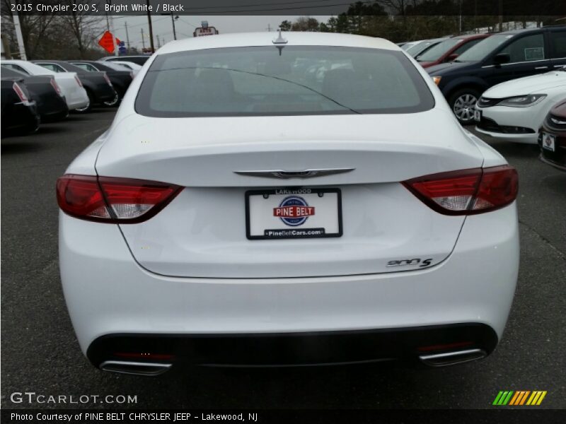 Bright White / Black 2015 Chrysler 200 S