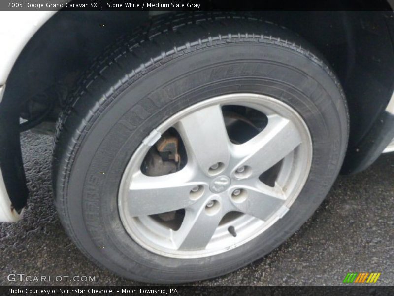 Stone White / Medium Slate Gray 2005 Dodge Grand Caravan SXT