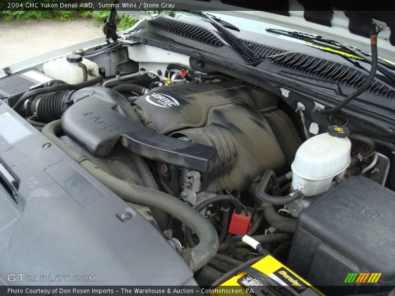 Summit White / Stone Gray 2004 GMC Yukon Denali AWD