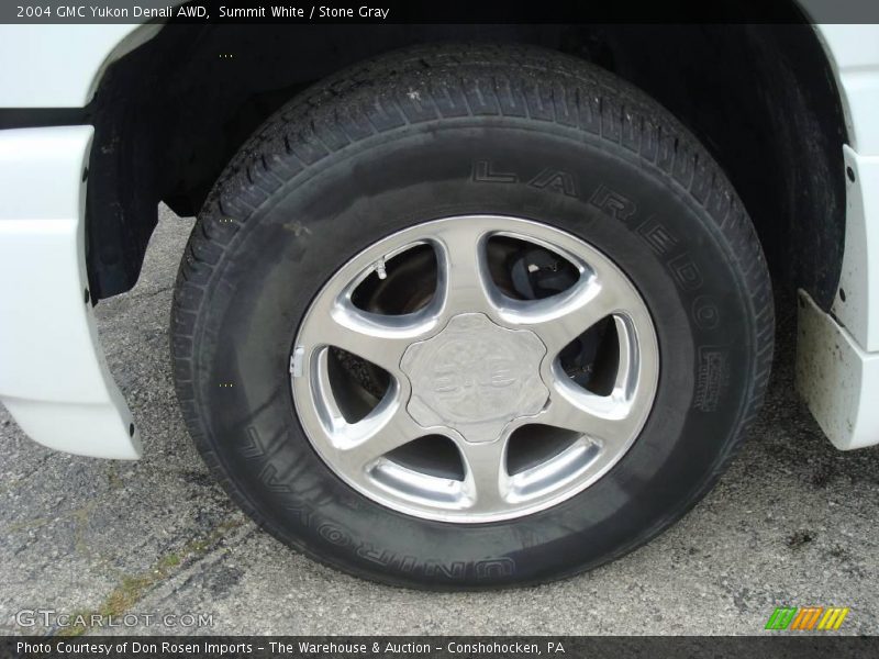Summit White / Stone Gray 2004 GMC Yukon Denali AWD