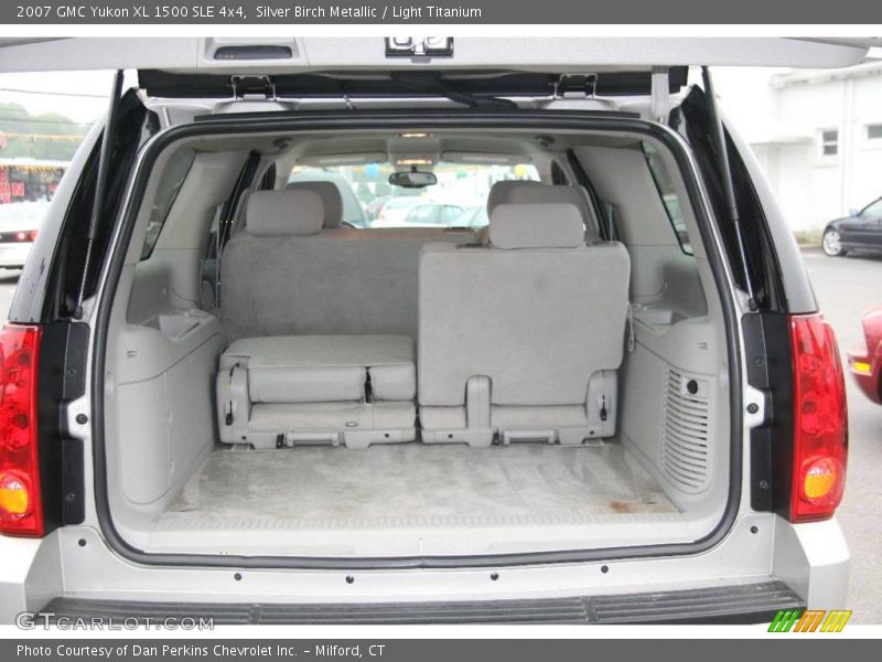 Silver Birch Metallic / Light Titanium 2007 GMC Yukon XL 1500 SLE 4x4