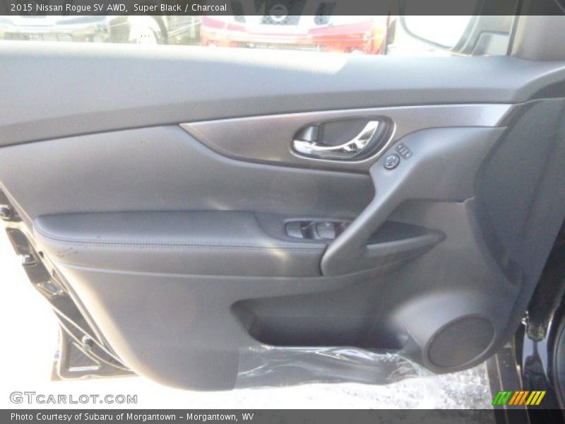 Super Black / Charcoal 2015 Nissan Rogue SV AWD