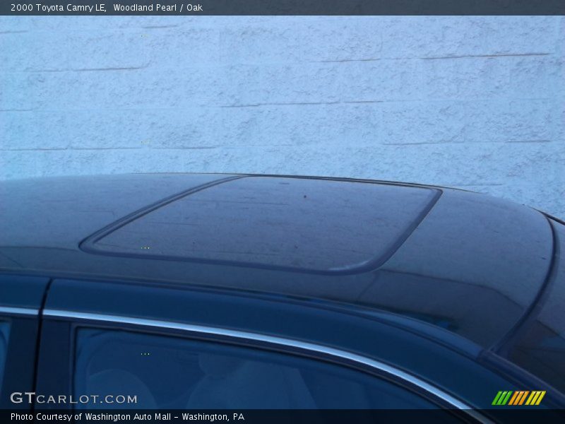 Woodland Pearl / Oak 2000 Toyota Camry LE