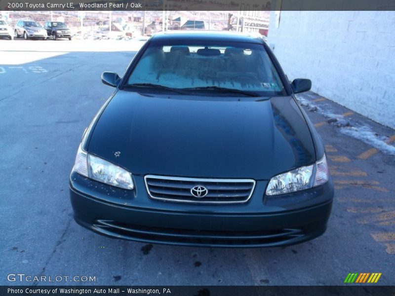 Woodland Pearl / Oak 2000 Toyota Camry LE