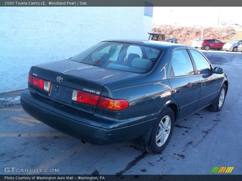 Woodland Pearl / Oak 2000 Toyota Camry LE