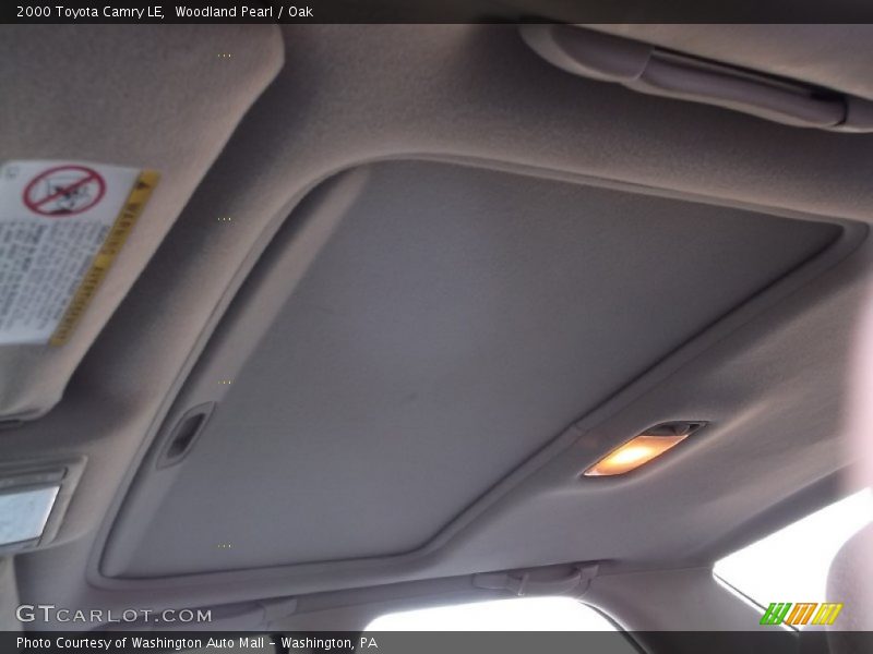 Woodland Pearl / Oak 2000 Toyota Camry LE