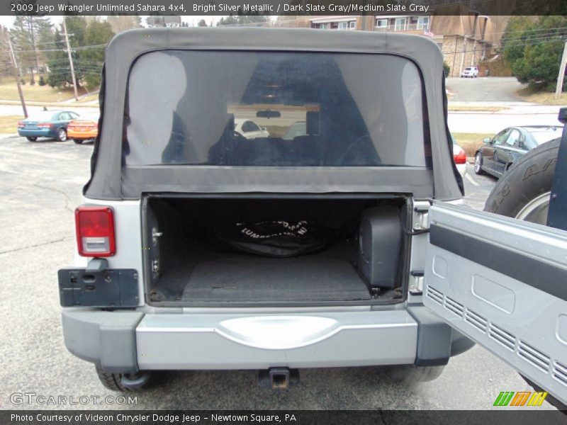 Bright Silver Metallic / Dark Slate Gray/Medium Slate Gray 2009 Jeep Wrangler Unlimited Sahara 4x4