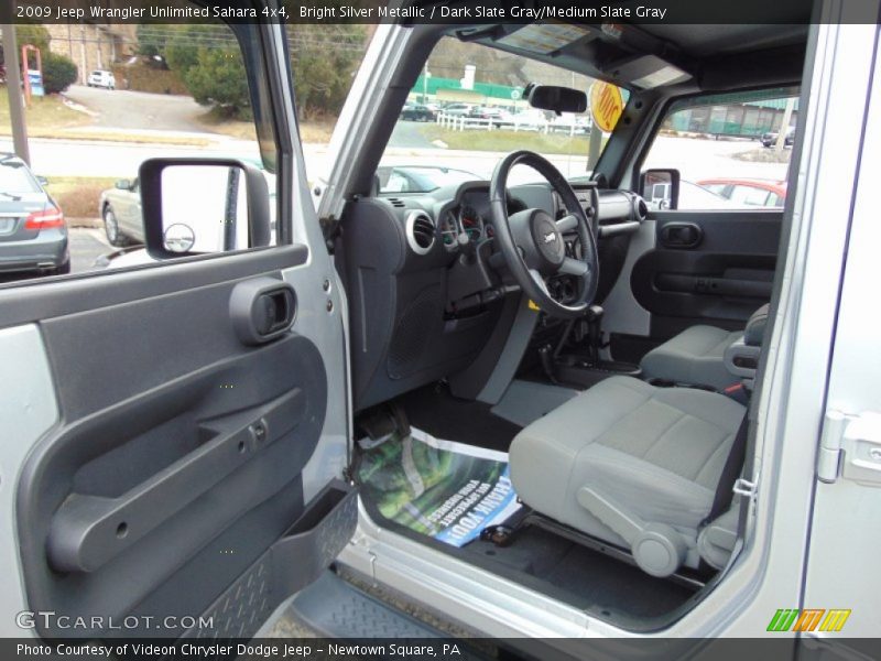 Bright Silver Metallic / Dark Slate Gray/Medium Slate Gray 2009 Jeep Wrangler Unlimited Sahara 4x4