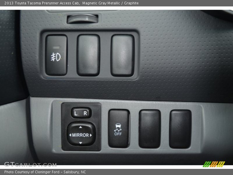 Magnetic Gray Metallic / Graphite 2013 Toyota Tacoma Prerunner Access Cab