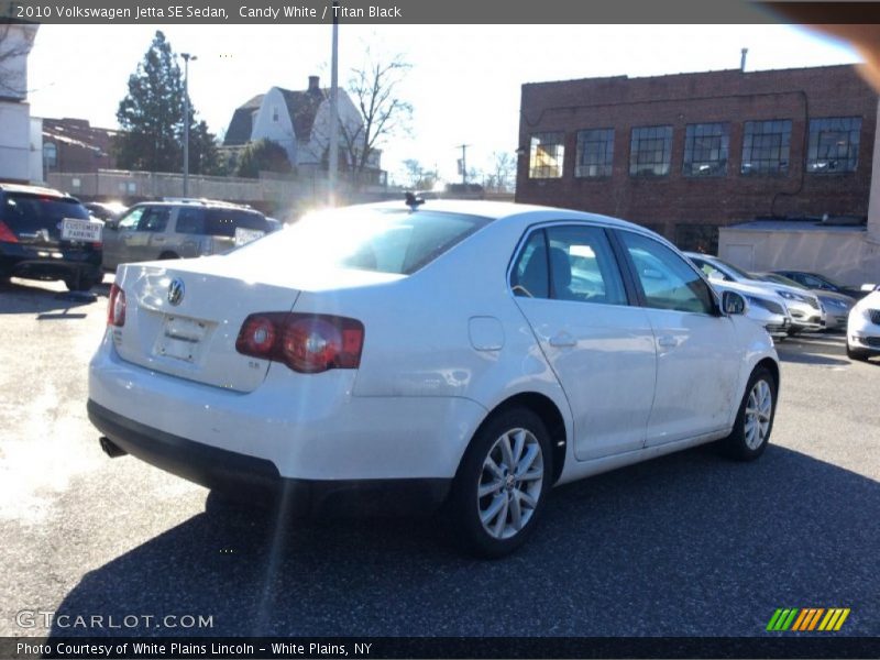 Candy White / Titan Black 2010 Volkswagen Jetta SE Sedan