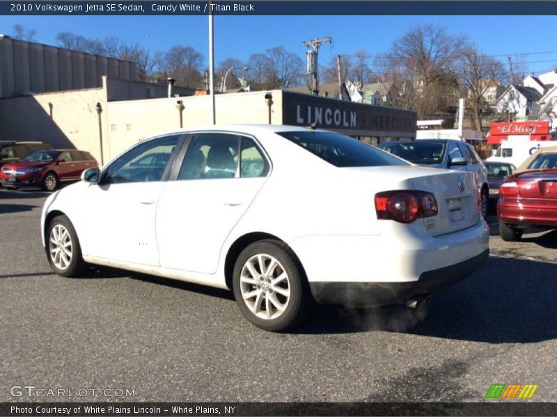 Candy White / Titan Black 2010 Volkswagen Jetta SE Sedan