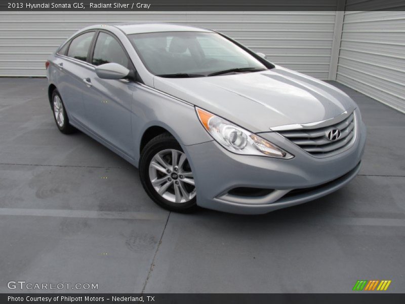 Radiant Silver / Gray 2013 Hyundai Sonata GLS