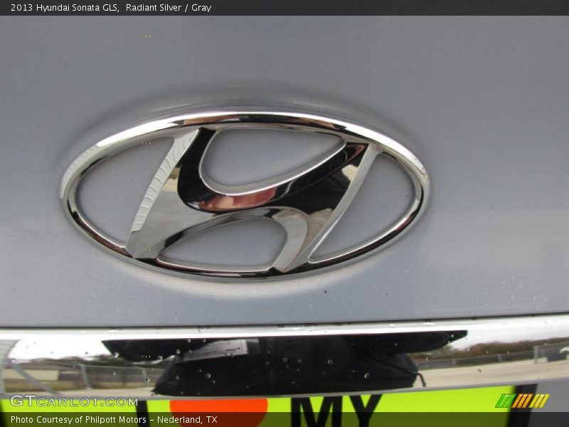 Radiant Silver / Gray 2013 Hyundai Sonata GLS