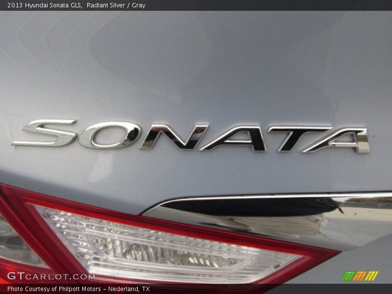 Radiant Silver / Gray 2013 Hyundai Sonata GLS
