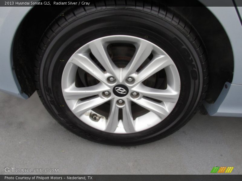 Radiant Silver / Gray 2013 Hyundai Sonata GLS