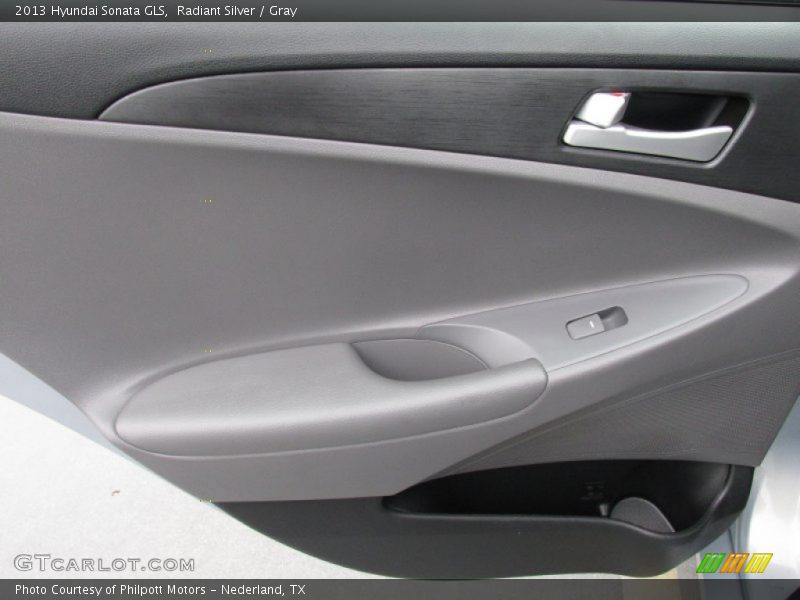 Radiant Silver / Gray 2013 Hyundai Sonata GLS