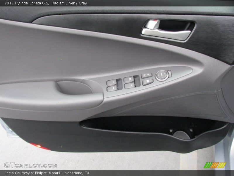 Radiant Silver / Gray 2013 Hyundai Sonata GLS