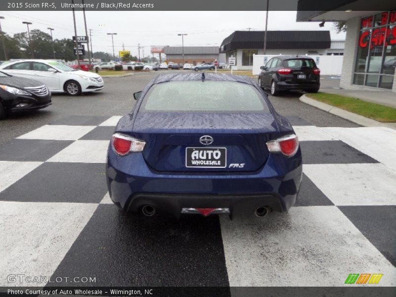 Ultramarine / Black/Red Accents 2015 Scion FR-S