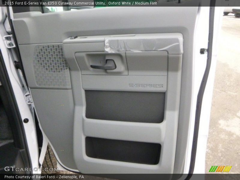 Oxford White / Medium Flint 2015 Ford E-Series Van E350 Cutaway Commercial Utility