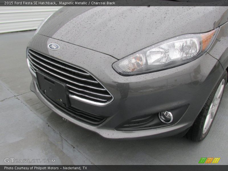 Magnetic Metallic / Charcoal Black 2015 Ford Fiesta SE Hatchback