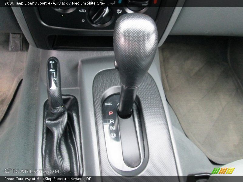 Black / Medium Slate Gray 2006 Jeep Liberty Sport 4x4