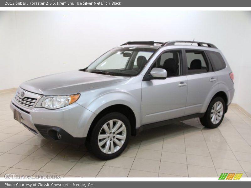 Front 3/4 View of 2013 Forester 2.5 X Premium