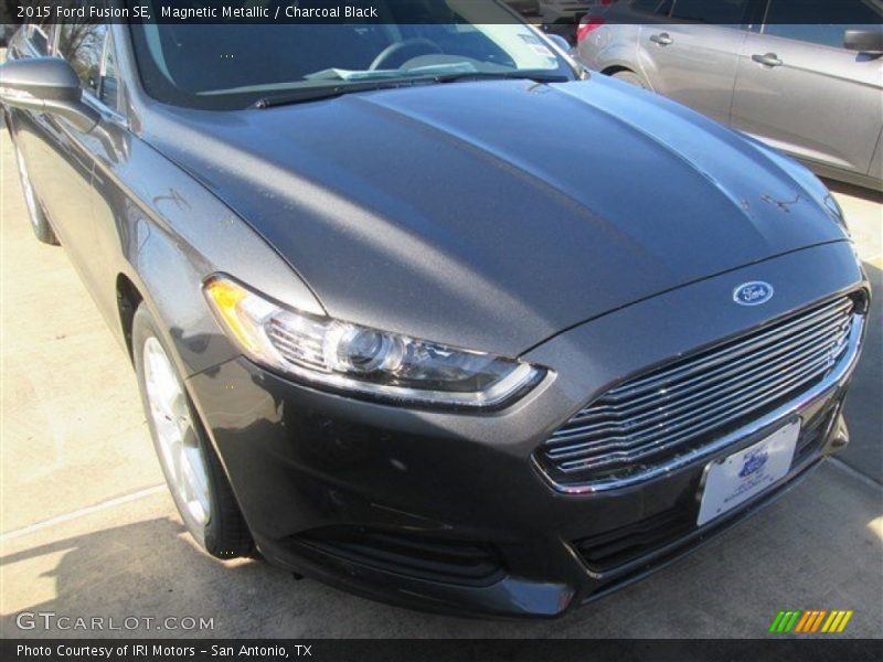 Magnetic Metallic / Charcoal Black 2015 Ford Fusion SE
