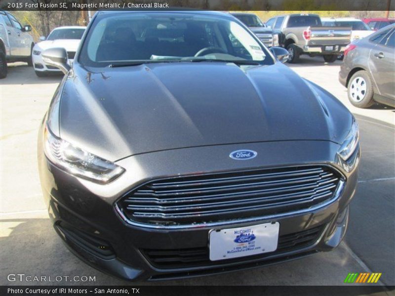 Magnetic Metallic / Charcoal Black 2015 Ford Fusion SE