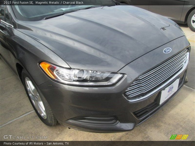 Magnetic Metallic / Charcoal Black 2015 Ford Fusion SE