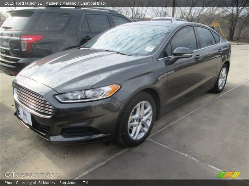 Magnetic Metallic / Charcoal Black 2015 Ford Fusion SE