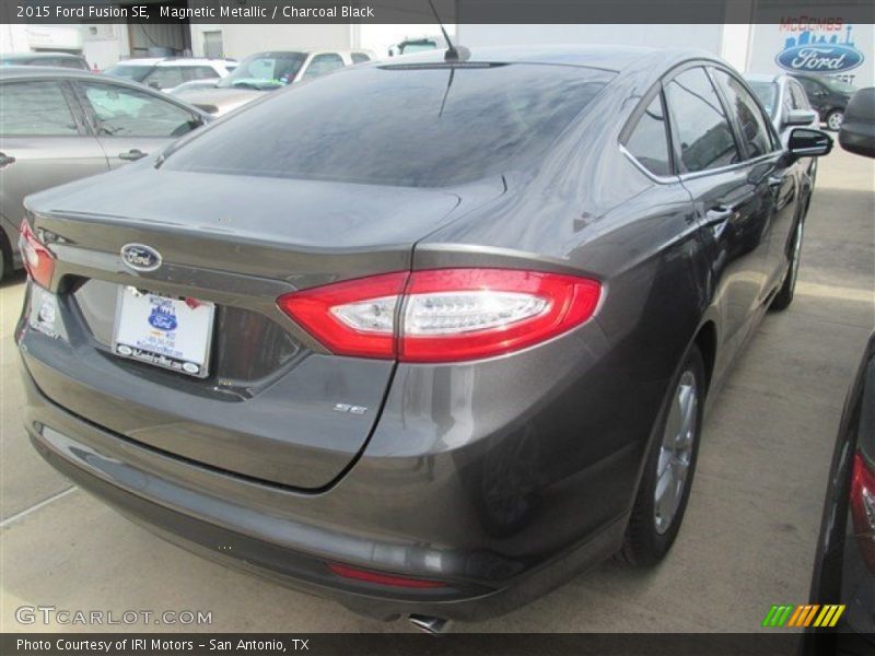 Magnetic Metallic / Charcoal Black 2015 Ford Fusion SE