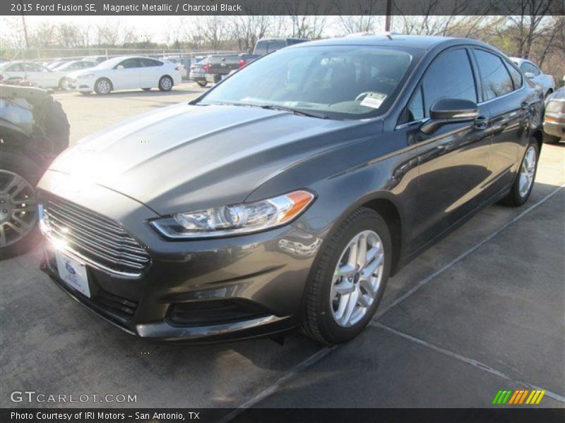 Magnetic Metallic / Charcoal Black 2015 Ford Fusion SE
