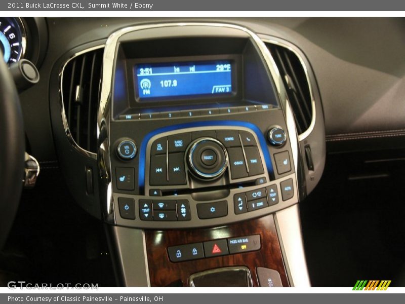 Summit White / Ebony 2011 Buick LaCrosse CXL