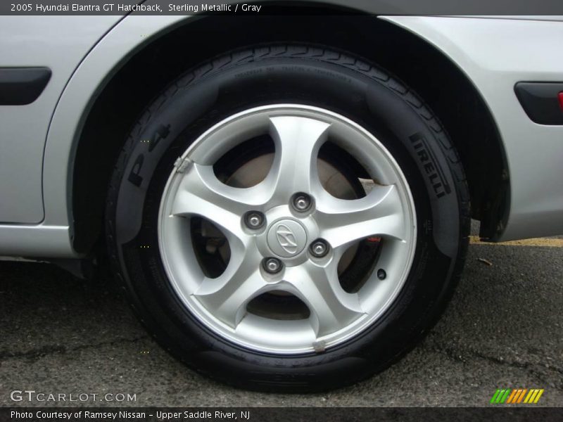 Sterling Metallic / Gray 2005 Hyundai Elantra GT Hatchback