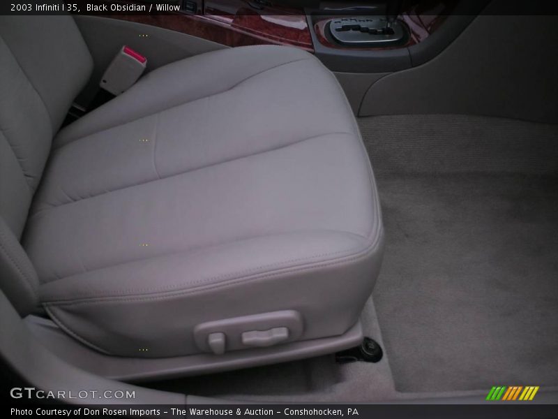 Black Obsidian / Willow 2003 Infiniti I 35