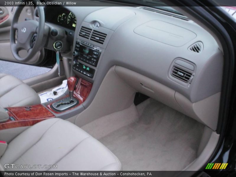 Black Obsidian / Willow 2003 Infiniti I 35