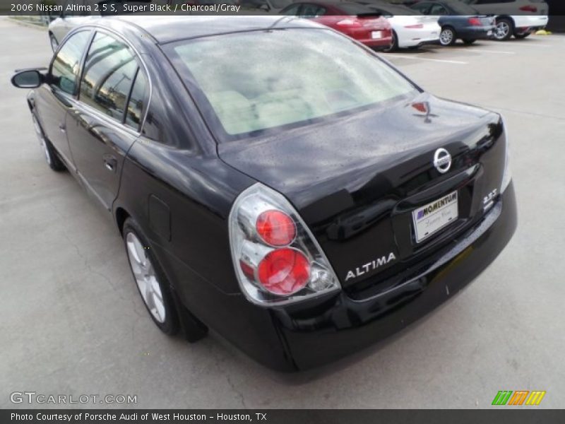 Super Black / Charcoal/Gray 2006 Nissan Altima 2.5 S