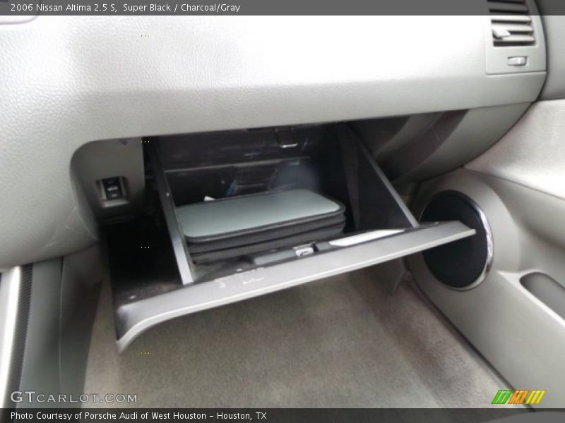 Super Black / Charcoal/Gray 2006 Nissan Altima 2.5 S
