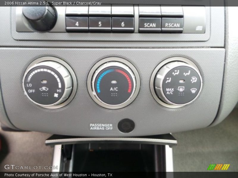 Super Black / Charcoal/Gray 2006 Nissan Altima 2.5 S