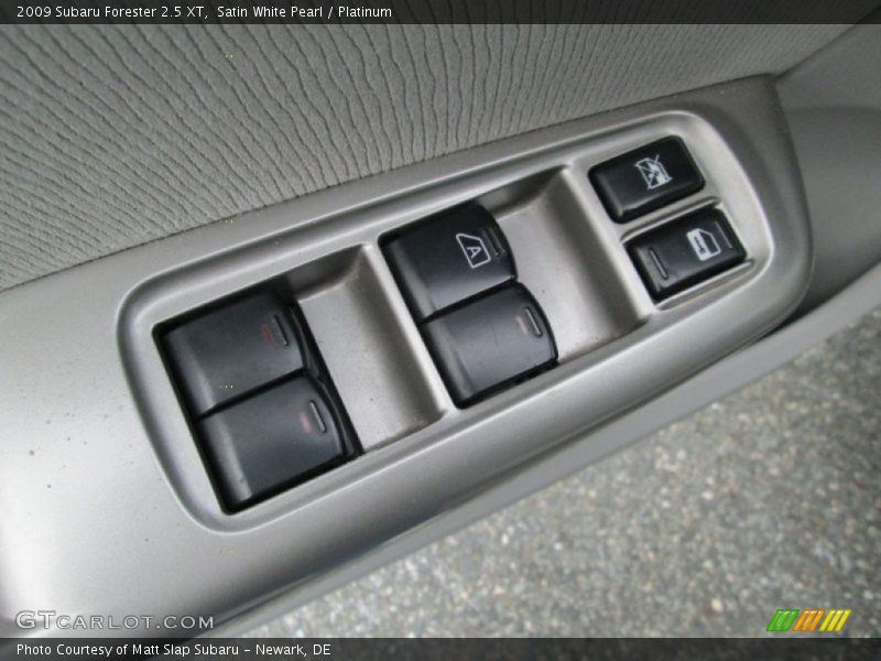 Satin White Pearl / Platinum 2009 Subaru Forester 2.5 XT