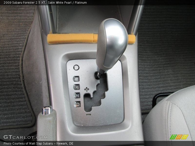 Satin White Pearl / Platinum 2009 Subaru Forester 2.5 XT