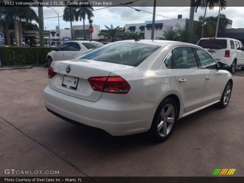 Candy White / Titan Black 2012 Volkswagen Passat 2.5L SE
