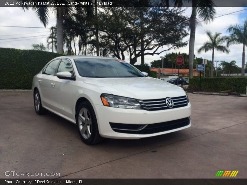 Candy White / Titan Black 2012 Volkswagen Passat 2.5L SE