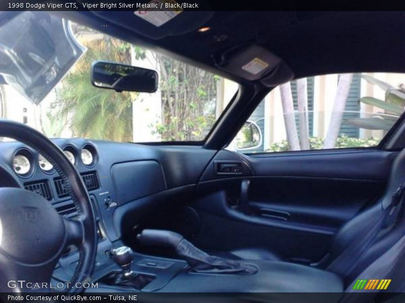 Viper Bright Silver Metallic / Black/Black 1998 Dodge Viper GTS