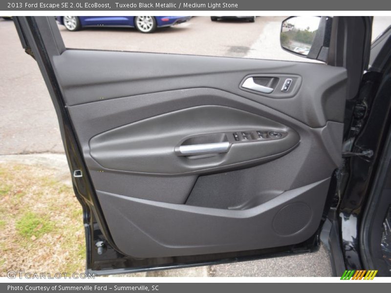 Tuxedo Black Metallic / Medium Light Stone 2013 Ford Escape SE 2.0L EcoBoost